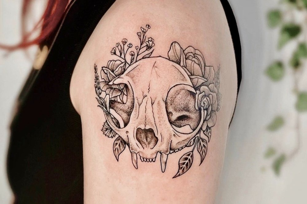 Black and grey nature tattoo by Samantha Gunning